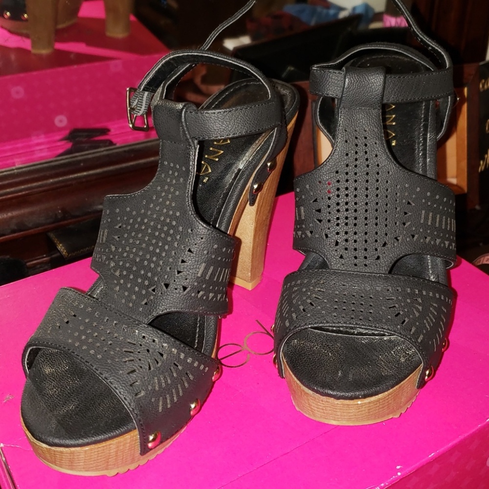 Liliana Block heels